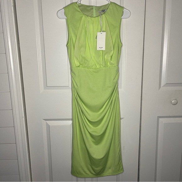 Grace Karin Green Ruched Bodycon Sleeveless Green Dress Size Small Midi Drape - Picture 1 of 12